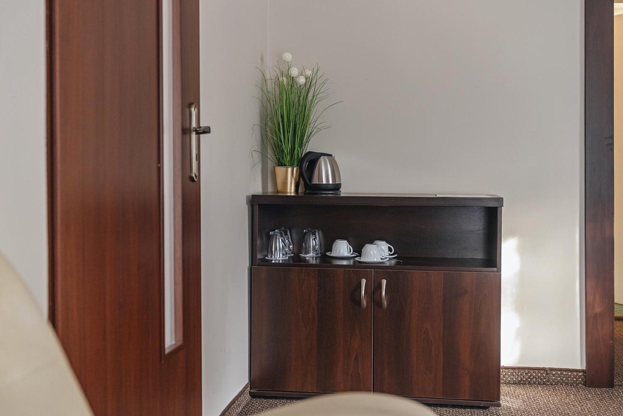 Ow Jaskolka Hotel Закопане Екстериор снимка