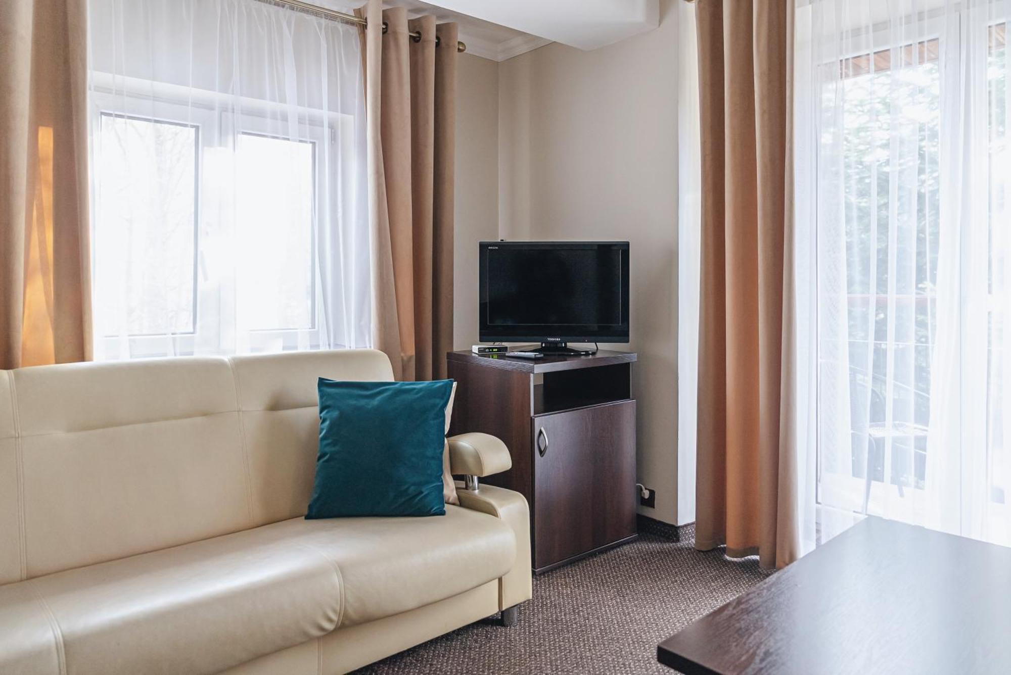 Ow Jaskolka Hotel Закопане Екстериор снимка